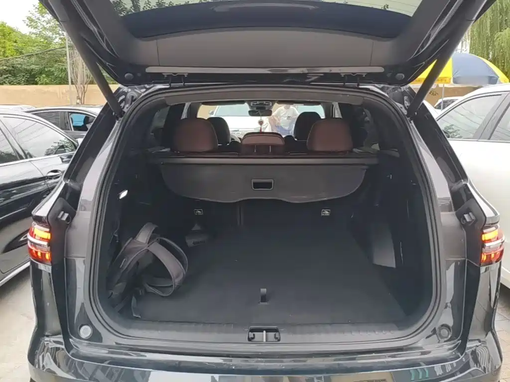 Geely Xingyue L — миниатюра 19
