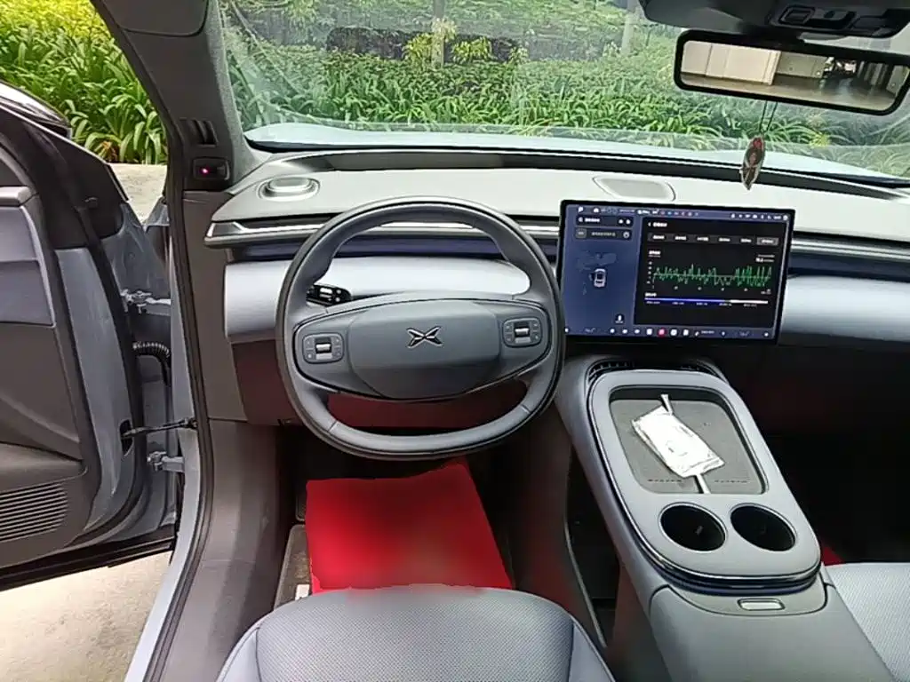 XPeng G7 — миниатюра 11