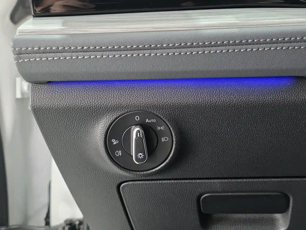 Volkswagen Sagitar — миниатюра 9