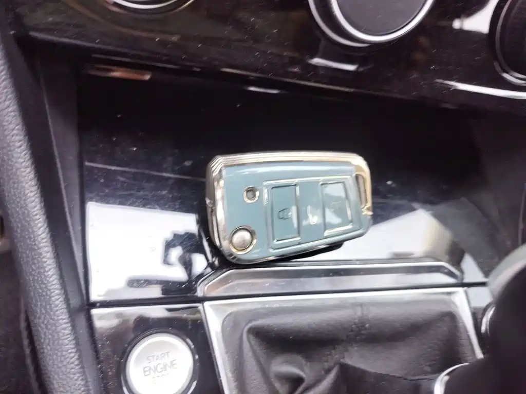Volkswagen Sagitar — миниатюра 12