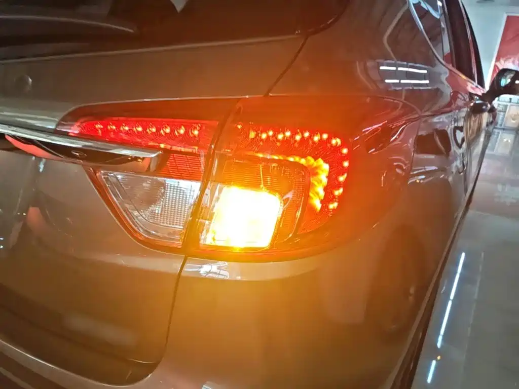 Buick Envision Plus — миниатюра 8