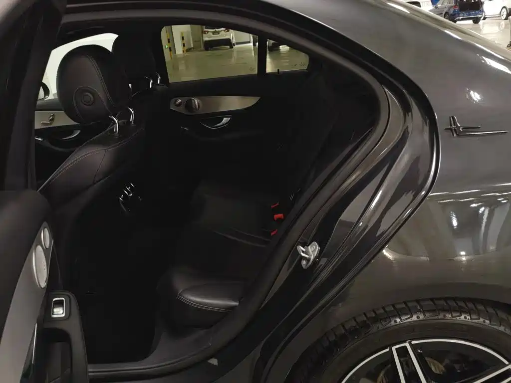 Mercedes-Benz C-Class — миниатюра 15