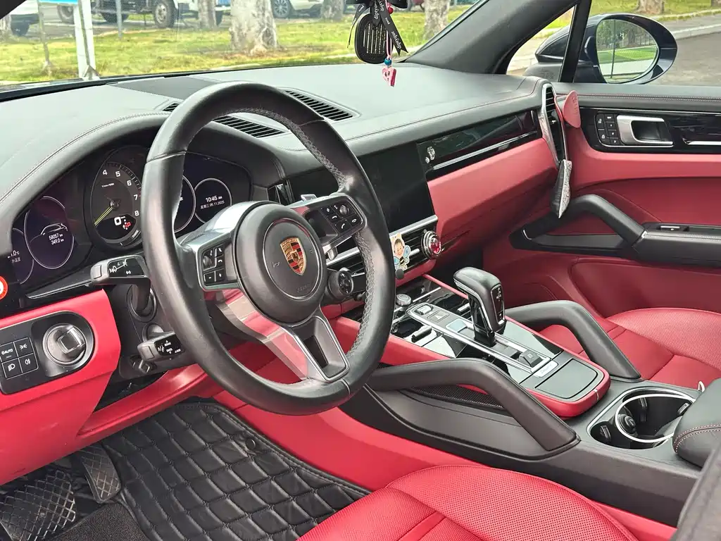 PORSCHE CAYENNE NEW ENERGY