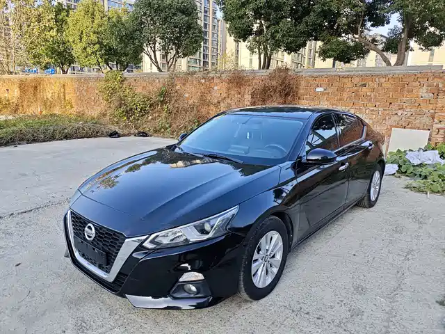 NISSAN TEANA
