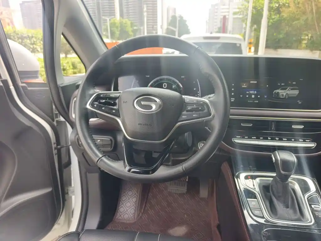 GAC Motor Trumpchi M6 — миниатюра 3