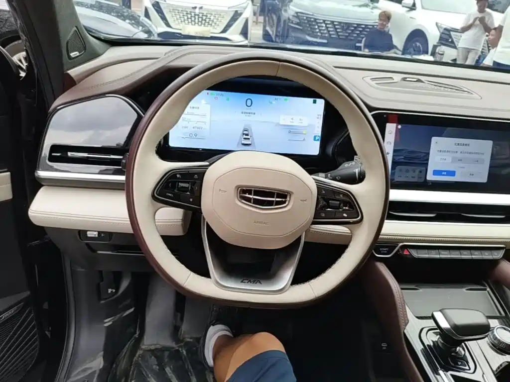 Geely Xingyue L — миниатюра 11
