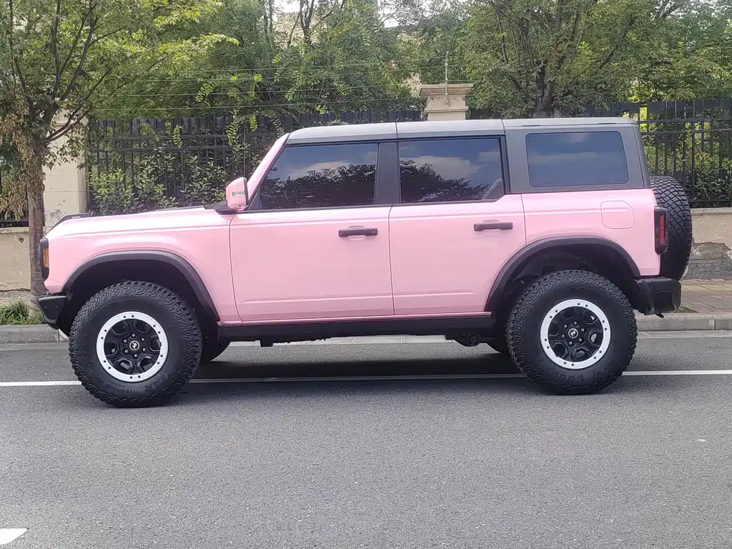 Ford Bronco — миниатюра 7