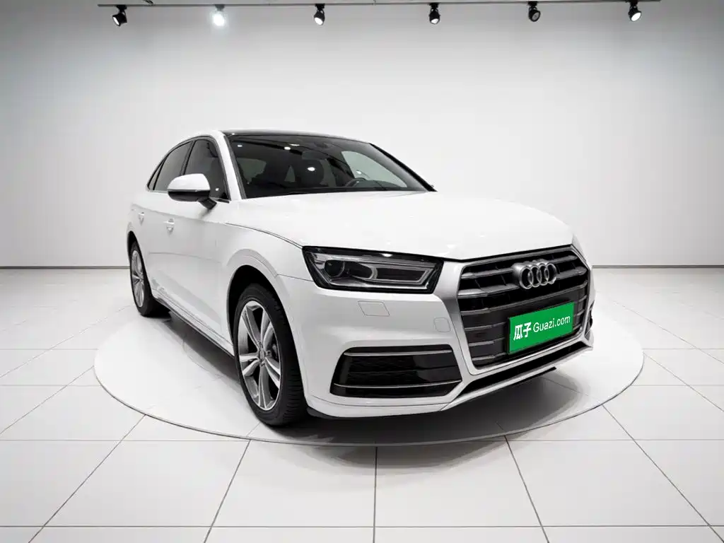 Audi Q5L — миниатюра 10