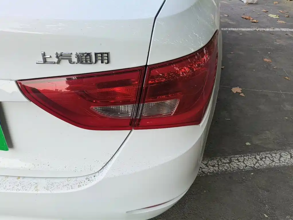 Buick Excelle — миниатюра 8