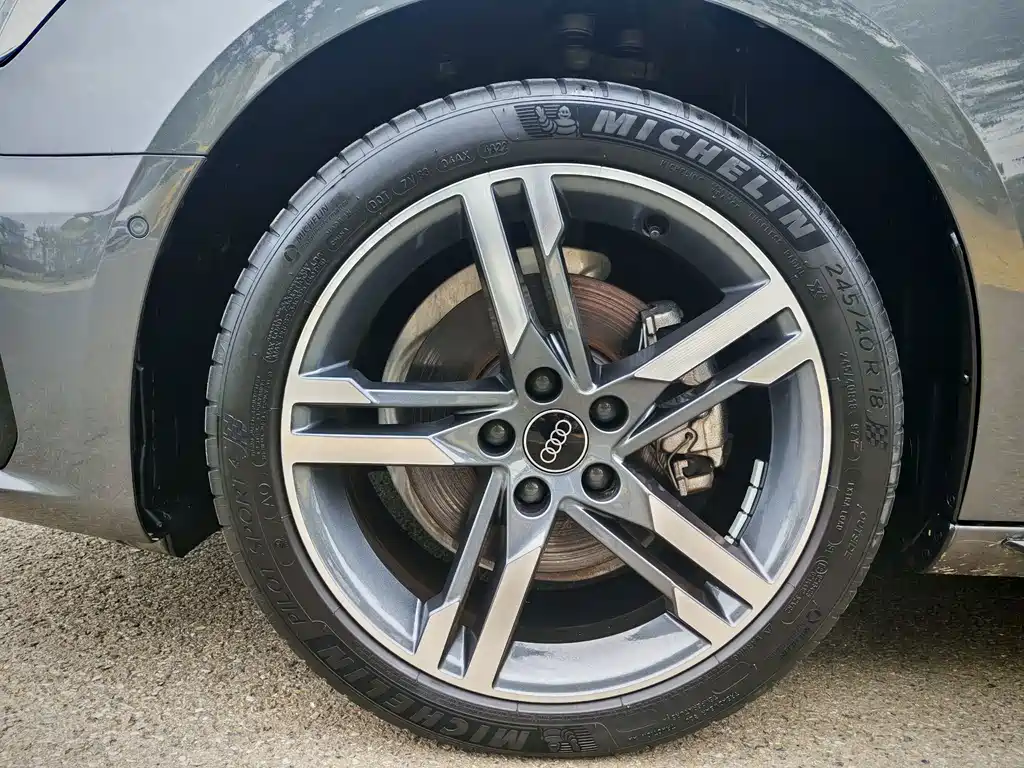 Audi A4L — миниатюра 17
