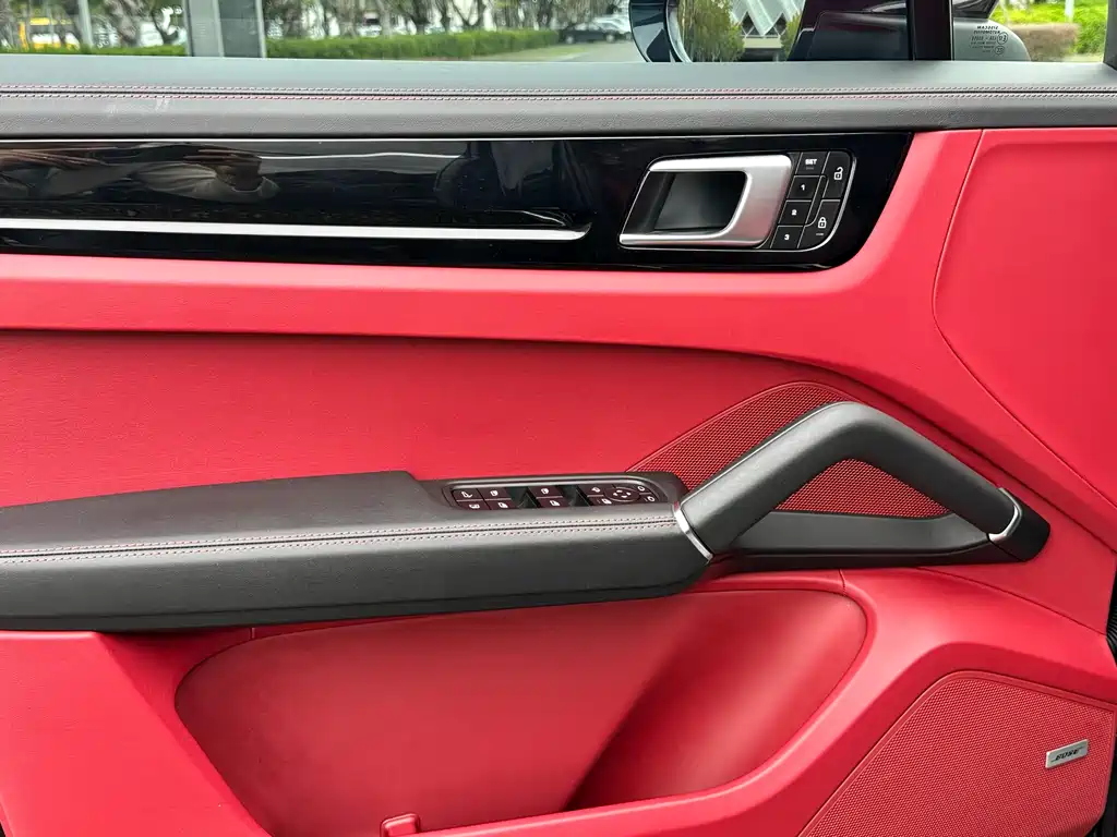 PORSCHE CAYENNE NEW ENERGY