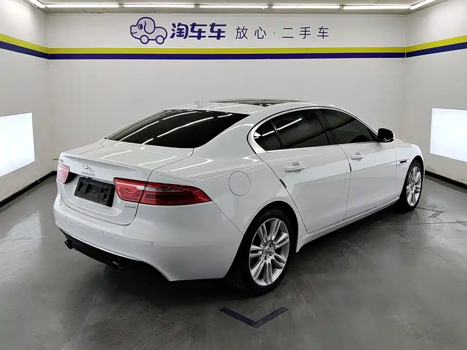 Jaguar XEL — миниатюра 3