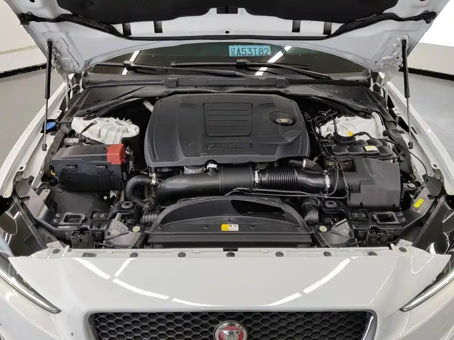 Jaguar XEL — миниатюра 10