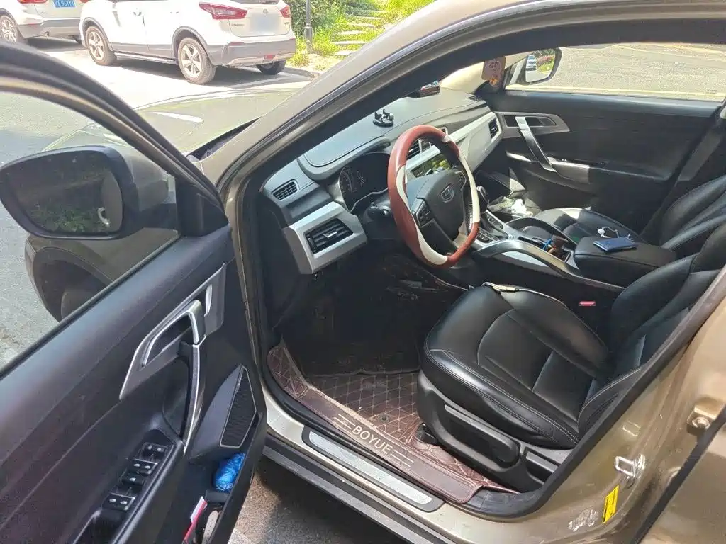 Geely Boyue — миниатюра 14