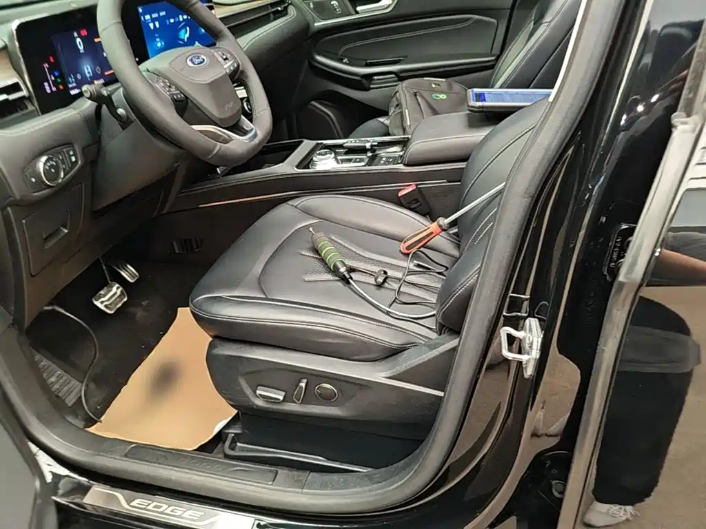 Ford Edge — миниатюра 15