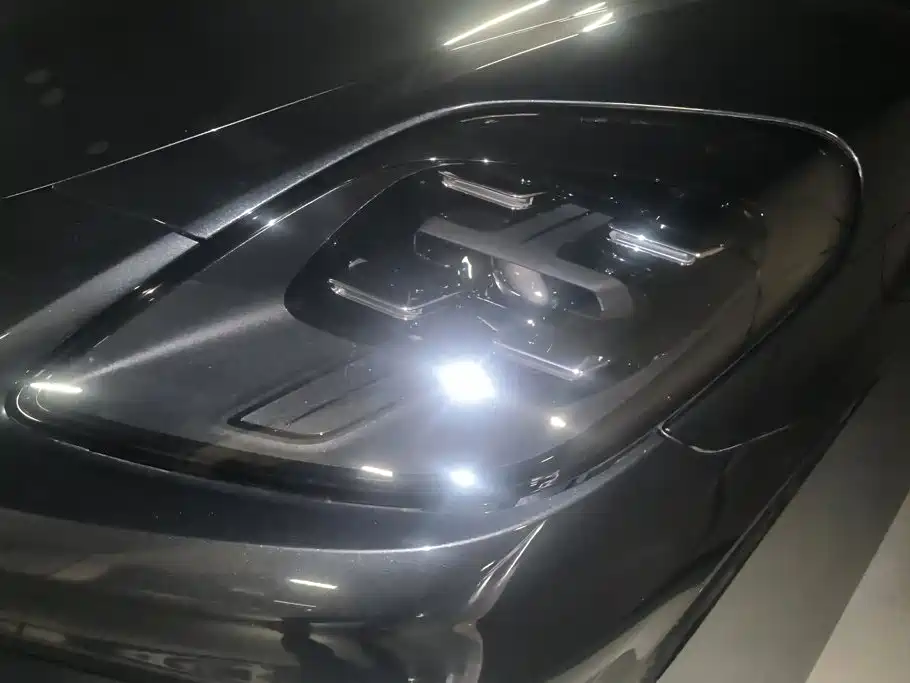 Porsche Panamera — миниатюра 5