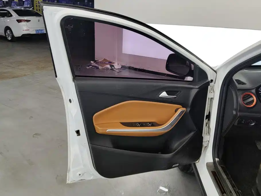 Chery Tiggo 3x — миниатюра 7