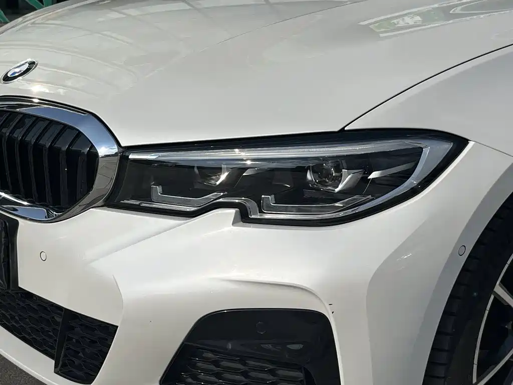 BMW 3 Series — миниатюра 8