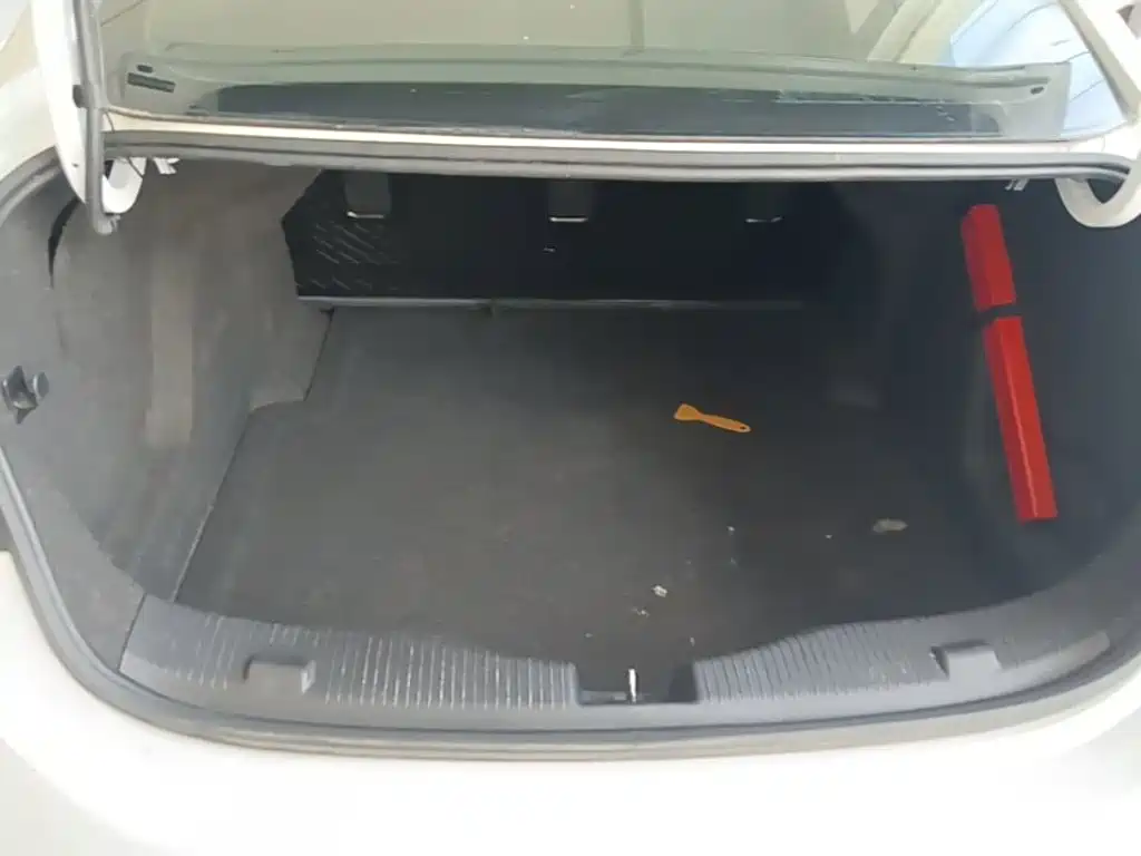 Chevrolet Cruze — миниатюра 19