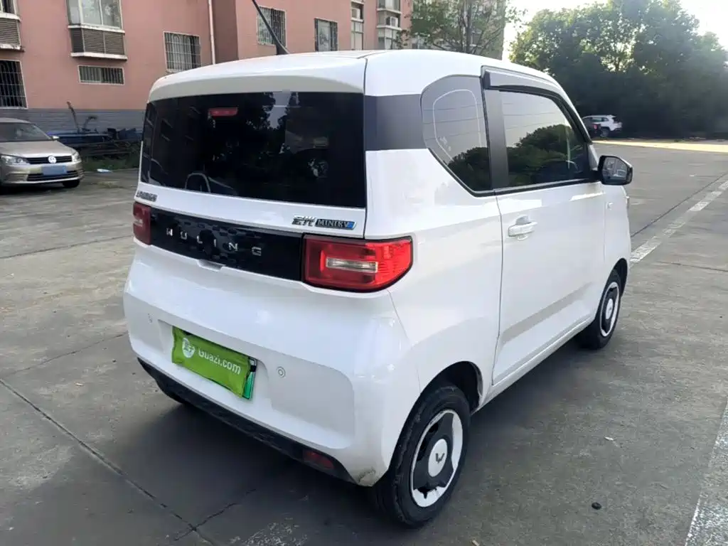 Wuling MINIEV — миниатюра 7