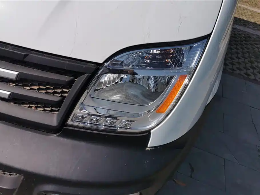 SAIC MAXUS XINTU V80