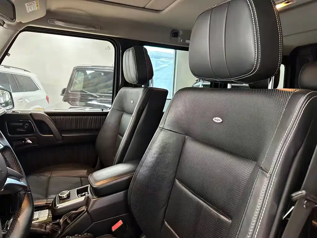 Mercedes-Benz G-Class — миниатюра 11