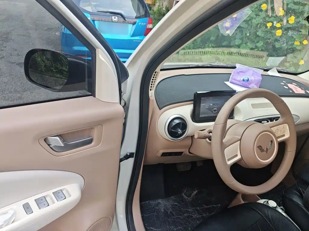 Wuling MINIEV — миниатюра 12