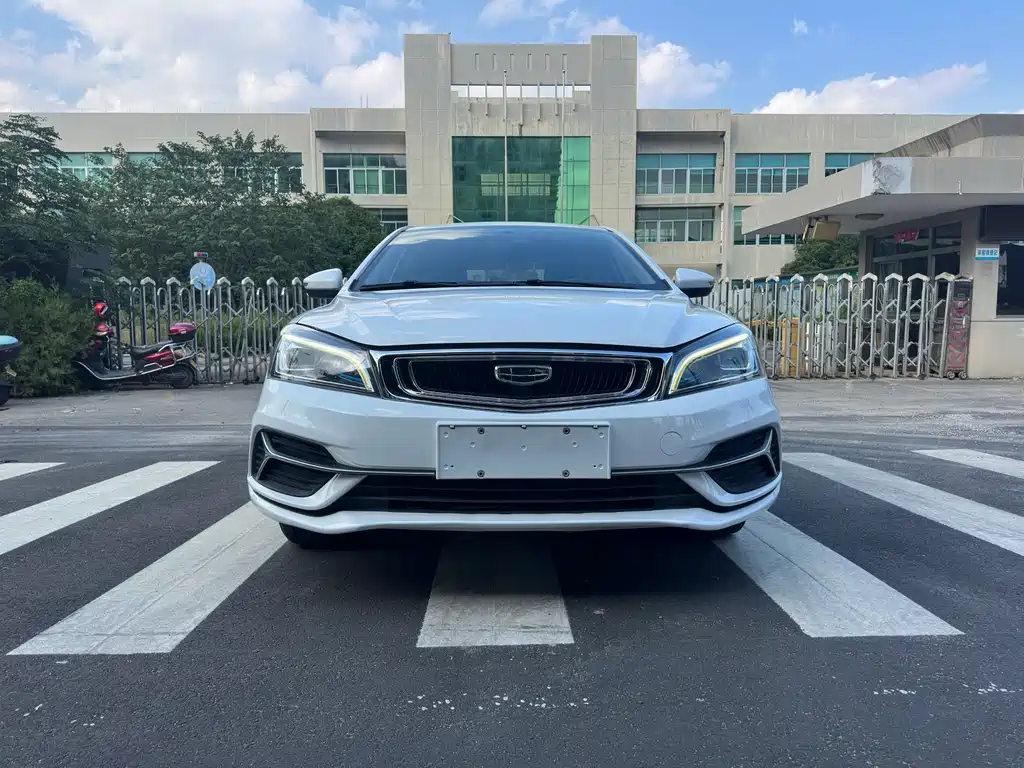 Geely Emgrand — миниатюра 2