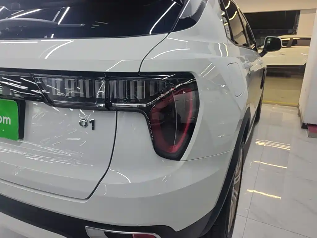 Lynk & Co 01 — миниатюра 8