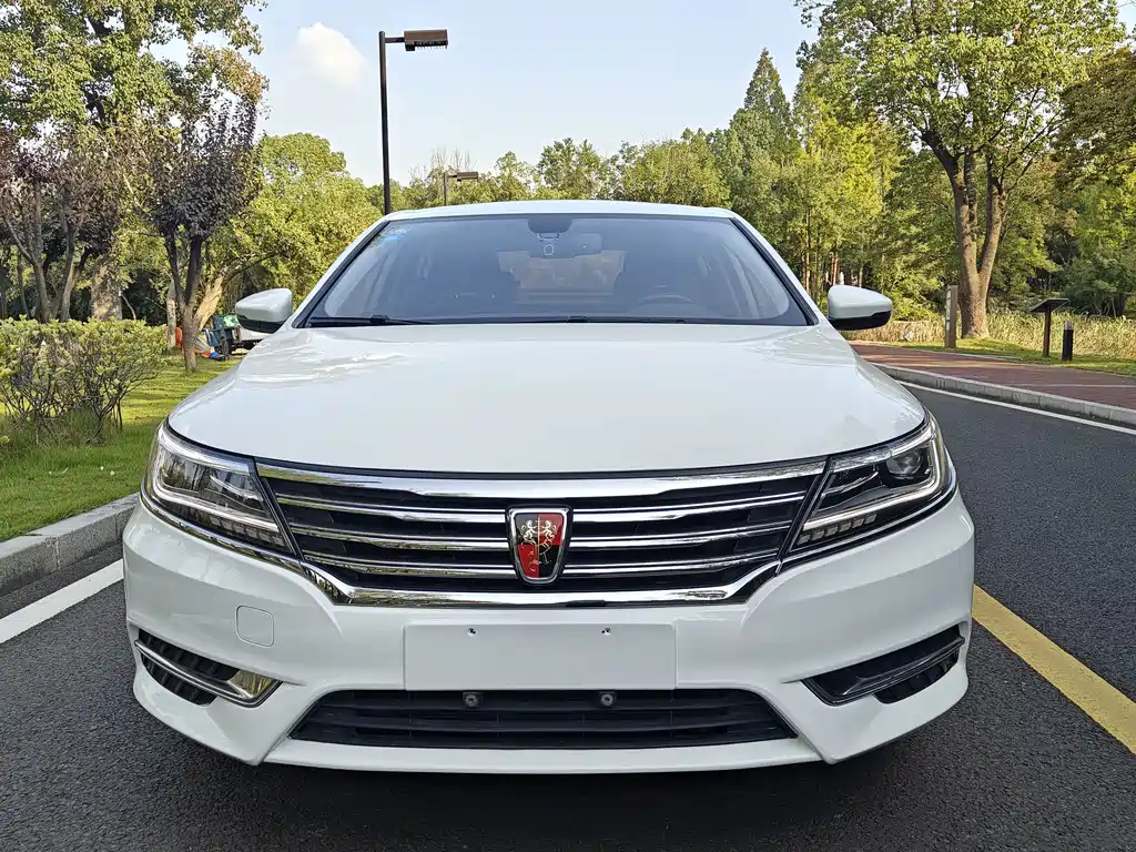 Roewe i6 Classic — миниатюра 2