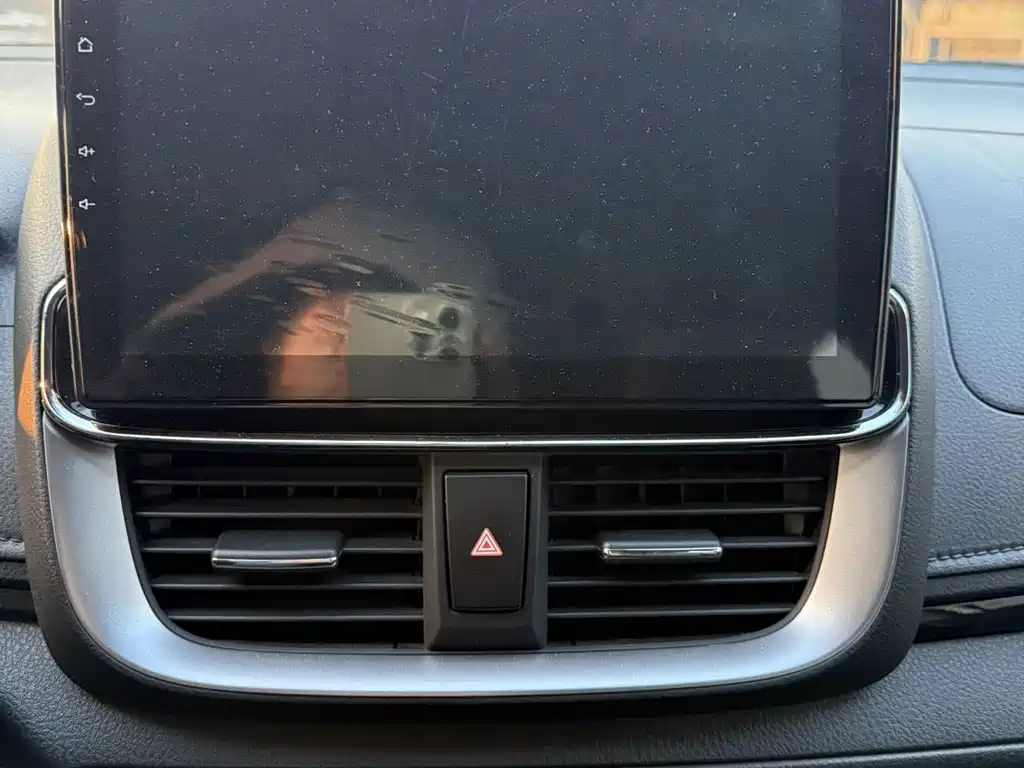 TOYOTA YARIS L ZHIXUAN