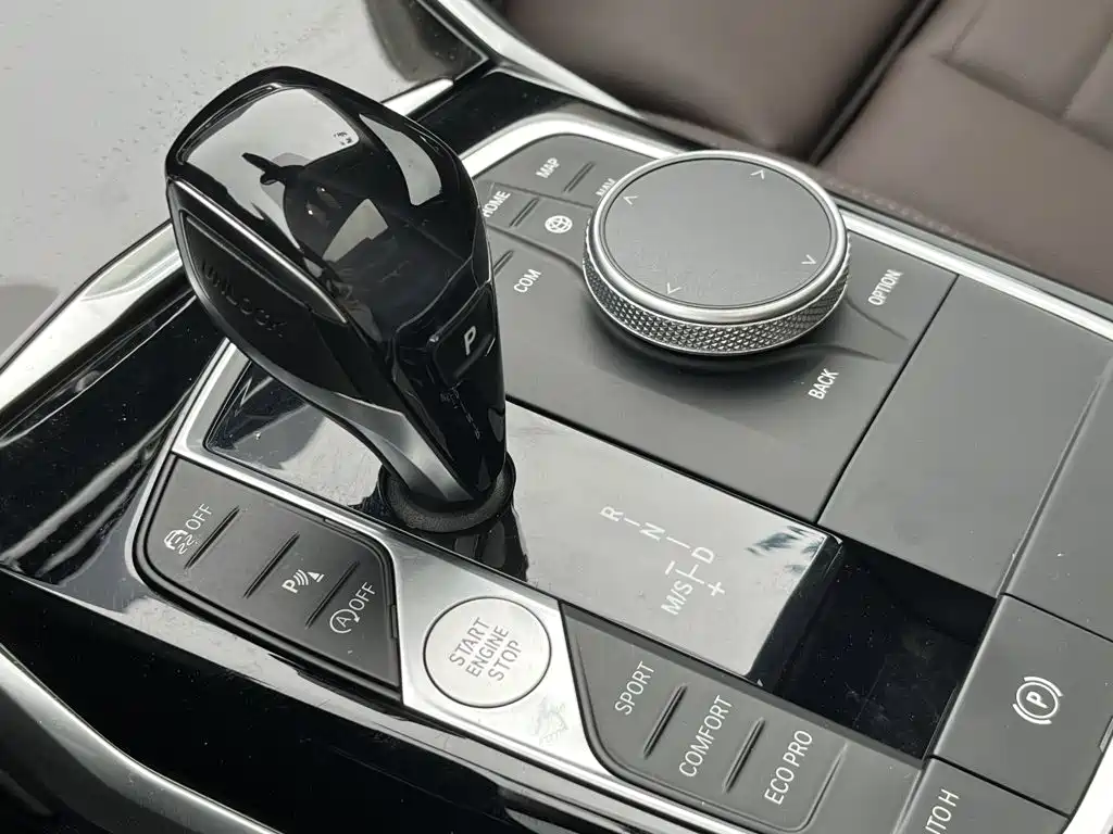 BMW 3 Series — миниатюра 15