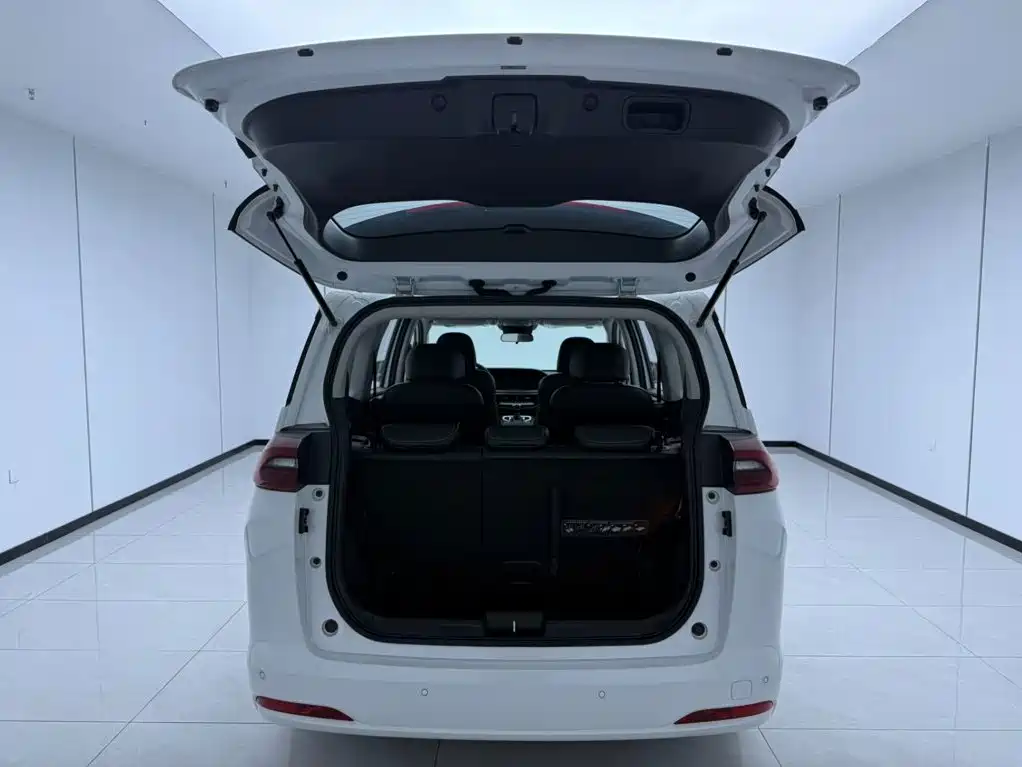 GAC Motor Trumpchi M6 — миниатюра 24