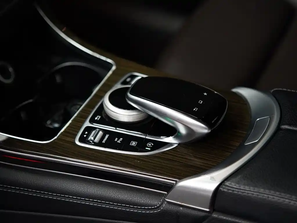 Mercedes-Benz GLC 2016 GLC 260 4MATIC
