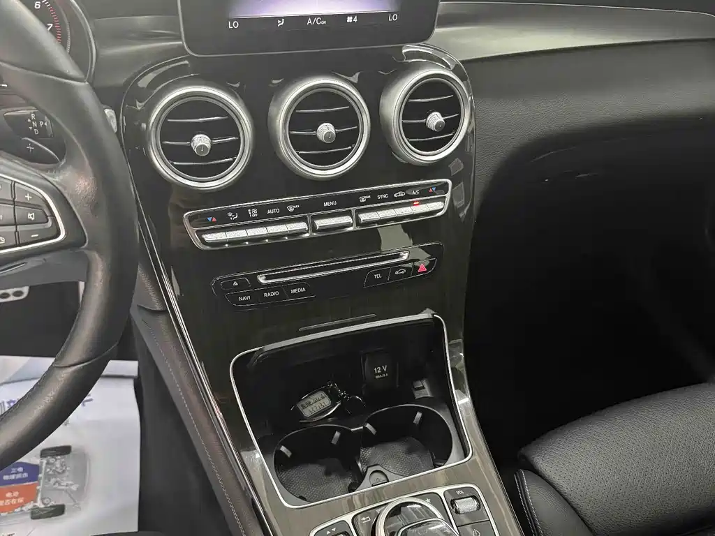 Mercedes-Benz GLC — миниатюра 21