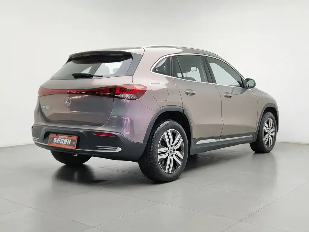 Mercedes-Benz EQA — миниатюра 2