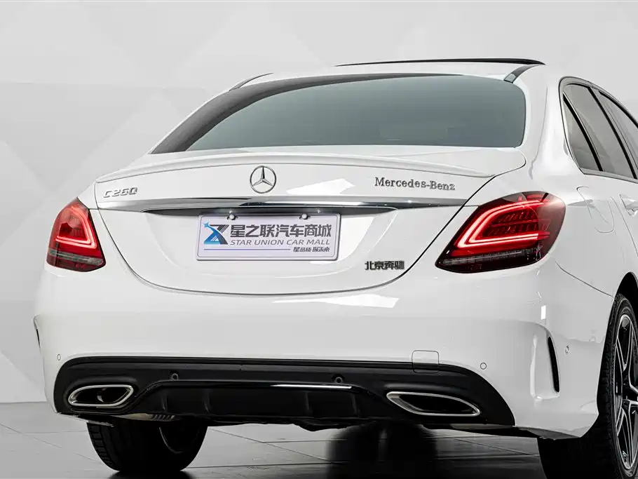 Mercedes-Benz C-Class — миниатюра 7