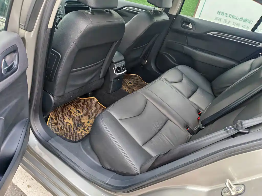 Citroen C4L — миниатюра 8