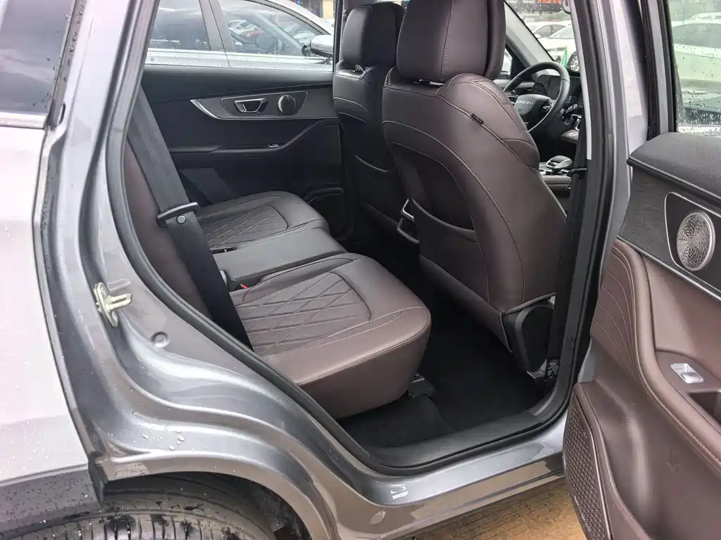 Chery Tiggo 8 PRO — миниатюра 8