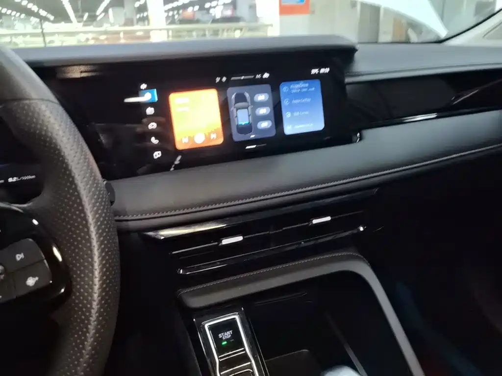 Roewe i5 — миниатюра 13