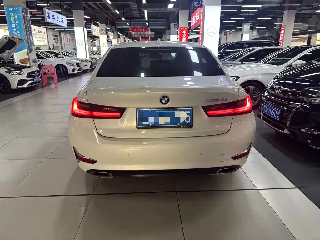 BMW 3 Series — миниатюра 2