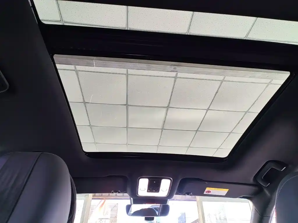 Li Auto Li ONE — миниатюра 18