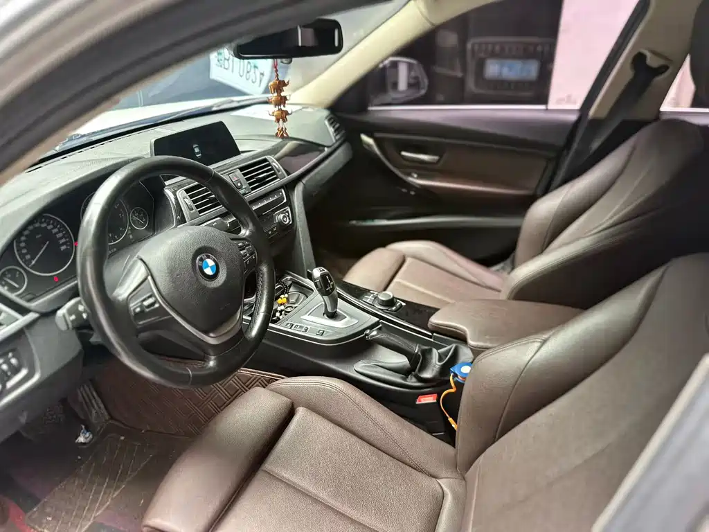 BMW 3 Series — миниатюра 4