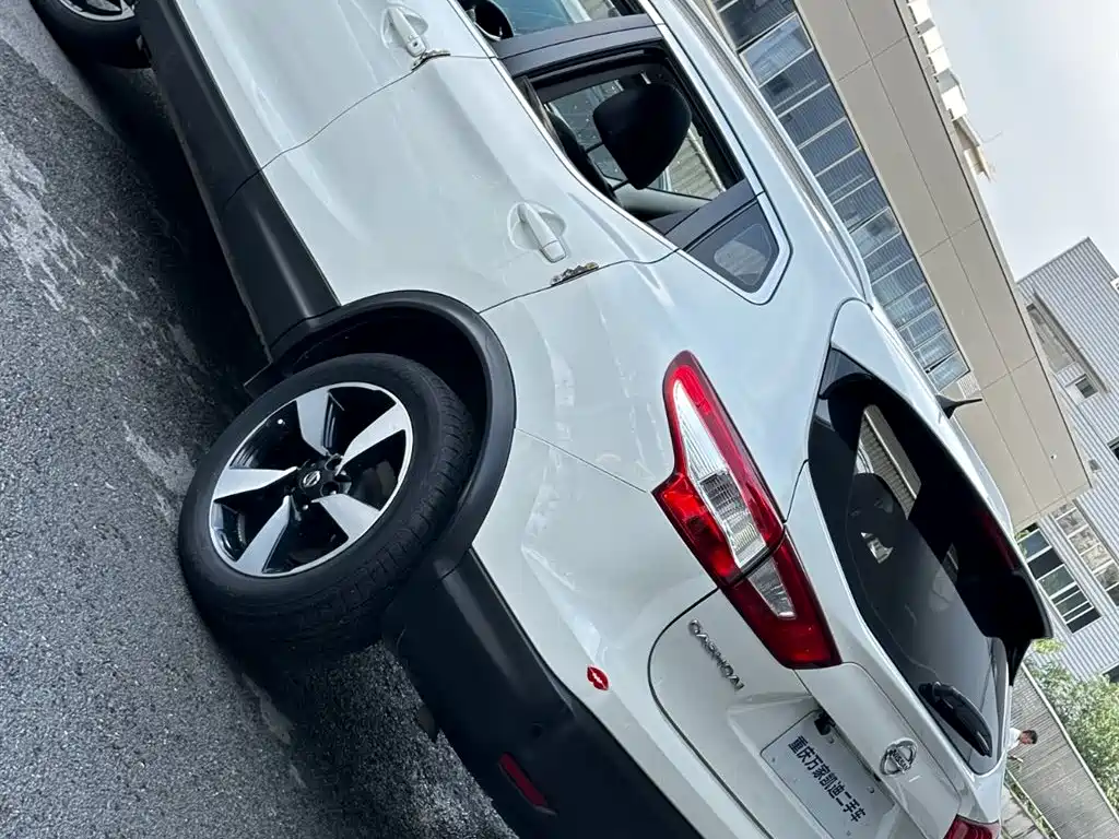 Nissan Qashqai — миниатюра 23