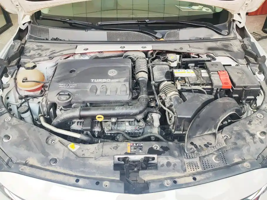 Buick Verano — миниатюра 10