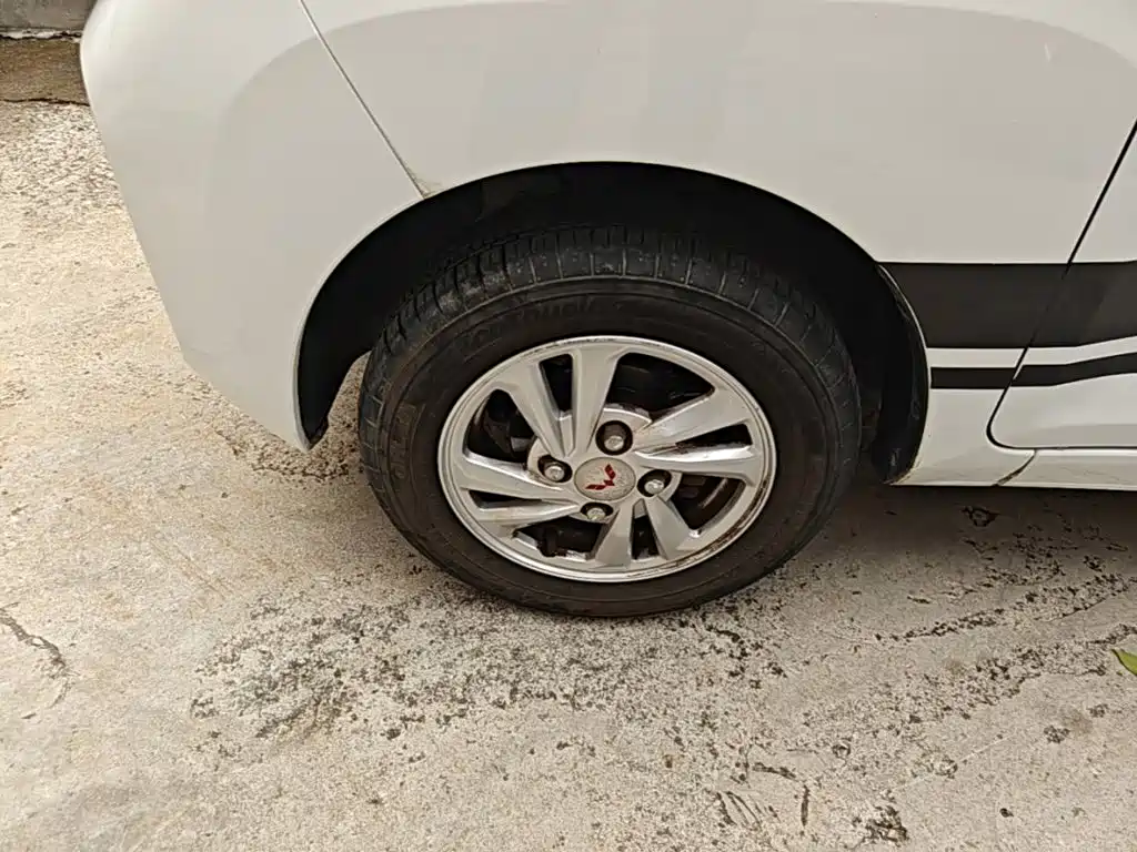 Wuling MINIEV — миниатюра 23