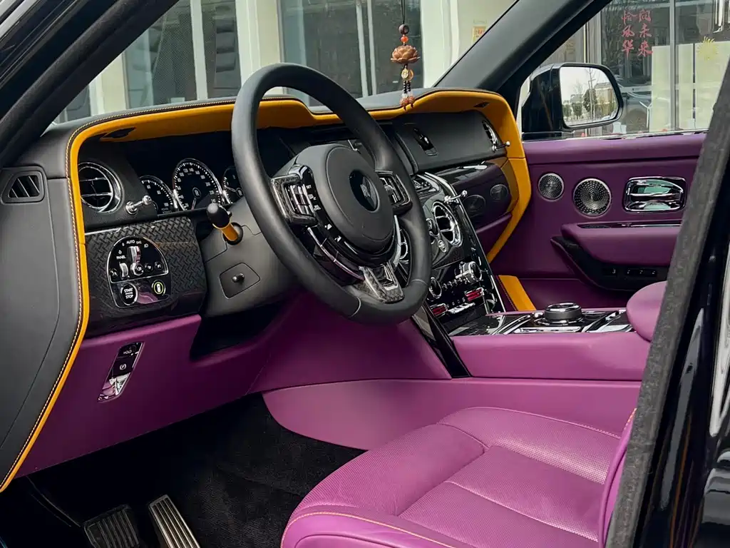 ROLLS-ROYCE CULLINAN