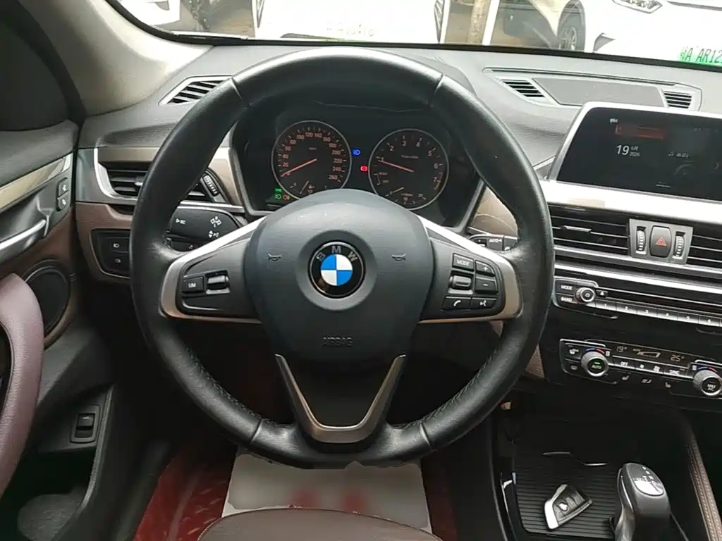 BMW X1 — миниатюра 11
