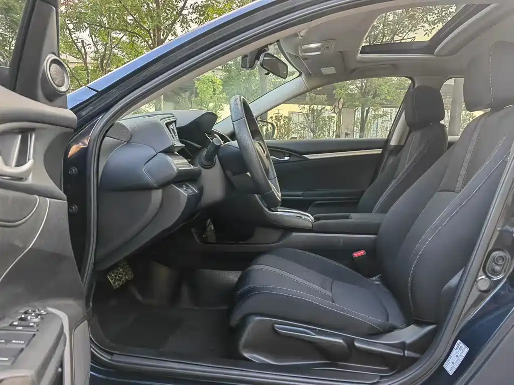 Honda Civic — миниатюра 5