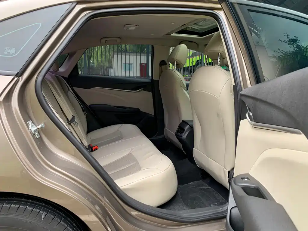 Buick Excelle — миниатюра 10